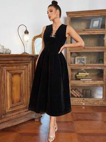 極簡性感深v領無袖天鵝絨派對裙 - 黑色 - 查看 3