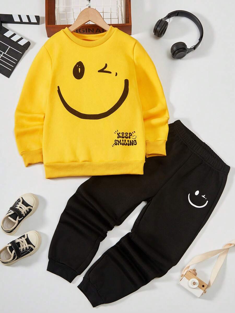 SHEIN Con trai Giải trí Trang phục trên phố Mặt In Áo nỉ Và Quần Chạy bộ Bộ - Màu vàng - Xem 1