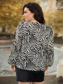 SHEIN Frenchy Của phụ nữ Kích thước lớn In toàn bộ Cổ chữ V Áo sơ mi Với Tay áo lồng đèn - Nhiều màu - Xem 2