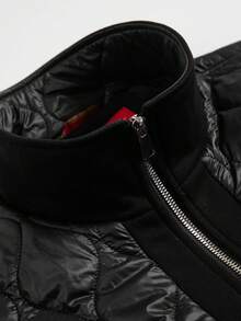 Astrid Áo khoác đệm cỡ lớn có túi chéo, vải tương phản và khóa kéo - màu đen - Xem 4