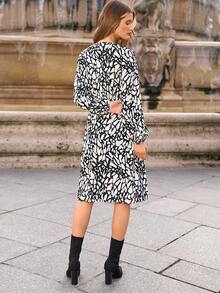 SHEIN Frenchy Women's Geometric Printed Slit Dress - Black and White - View 4