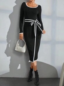 SHEIN Privé Eng Anliegendes Wickelkleid Mit Patchworkkante