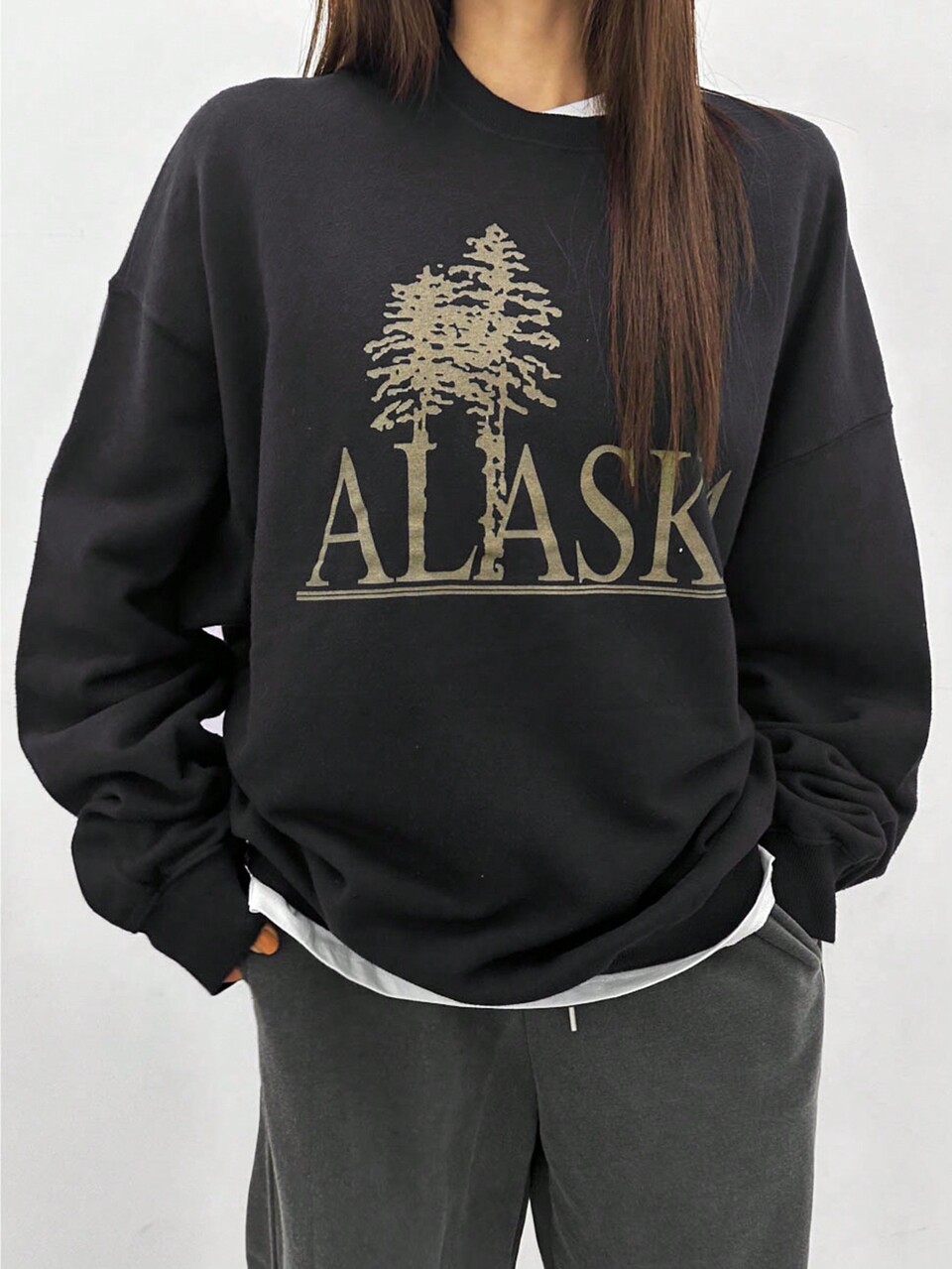 Women's Tree & Letter Print Drop-shoulder Sweatshirt