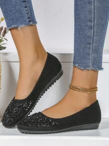 Women's Large Size Round Toe Slip-on Ballet Flats With Glitter Detail In Black - Beige - View 2