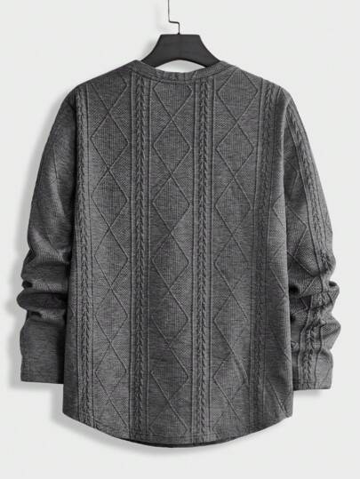 Manfinity ModaGents Men Letter Patched Detail Curved Hem Tee