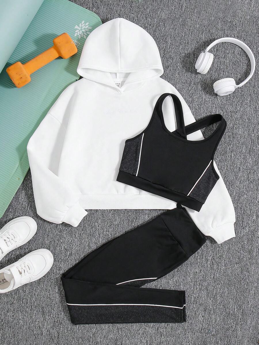 SHEIN 補間女孩字母刺繡連帽衫、拼布背心、長褲運動三件套 - 黑與白 - 查看 1