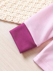 Young Girl 2sets Sloth Print Contrast Binding Snug Fit PJ Set - Pink - View 3