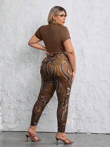 SHEIN SXY 大碼小高領T恤和滿版印花緊身打底褲 - 棕色 - 查看 2