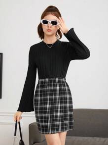 少女荷葉袖t恤和格紋裙子的兩件套裝 - 黑色 - 查看 1