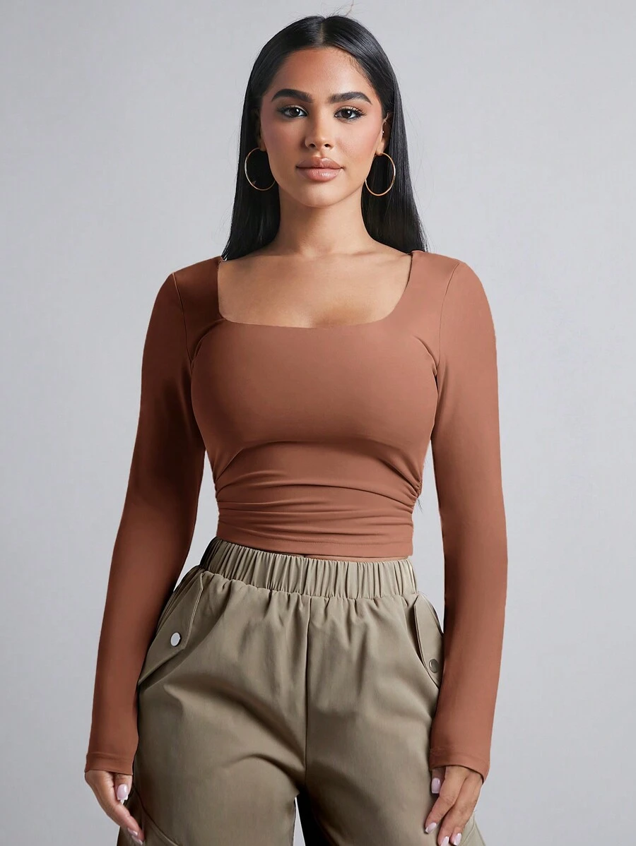 SHEIN PETITE 圆领侧边褶皱T恤 - 鏽棕色 - 查看 1