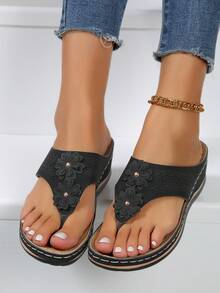 Women's Wedge Heel Flip Flops - Black - View 6