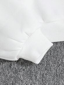 SHEIN 補間女孩字母刺繡連帽衫、拼布背心、長褲運動三件套 - 黑與白 - 查看 5