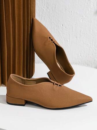Fashionable And Versatile Women's Pointed Toe Shoes