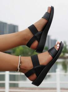 女性坡跟涼鞋帶防滑,透氣,鏤空設計可室內和戶外適合旅行,派對,和休閒