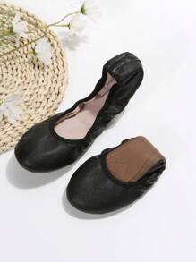 Women Simple Folding Ballet Flats, Casual Everyday Wear - Black - View 4