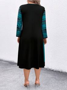 SHEIN LUNE 大碼印花T恤洋裝 - 黑色 - 查看 2