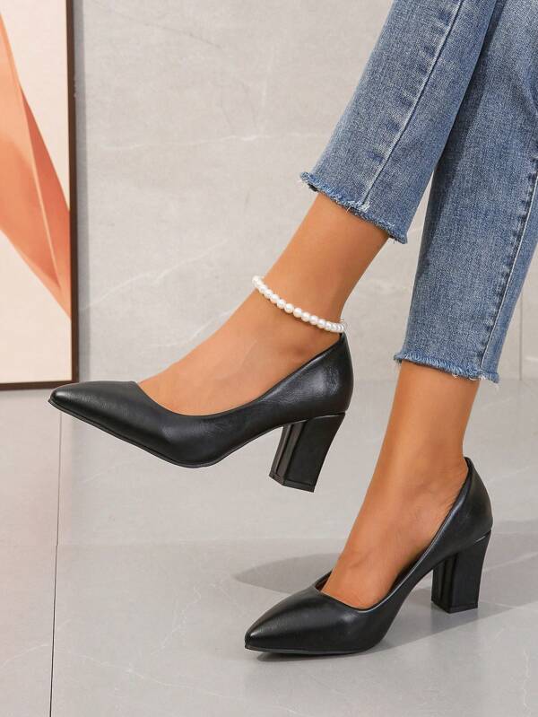 Fall/Winter 2025 Women's Black High-Heeled Shoes, Women's Elegant Fashion Versatile Professional Pointed Thick-Heeled Low Vamp Black High-Heeled Shoes, Elegant, Women Pumps