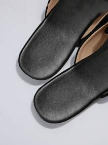 2025 Autumn Oversize 35-45 Women's Pointed Toe Slip-On Flats, Gold Color, Low Heel, Outdoor & Daily Wear PU Leather Soft Sole Moccasins Flat Shoes, Fit With Dresses, Slip On Design,Mule - Black - View 6