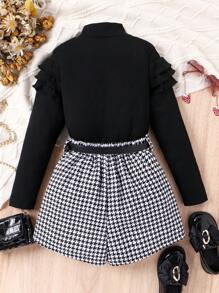SHEIN Tween Girl Ruffle Trim Tee & Houndstooth Print Shorts Without Belt