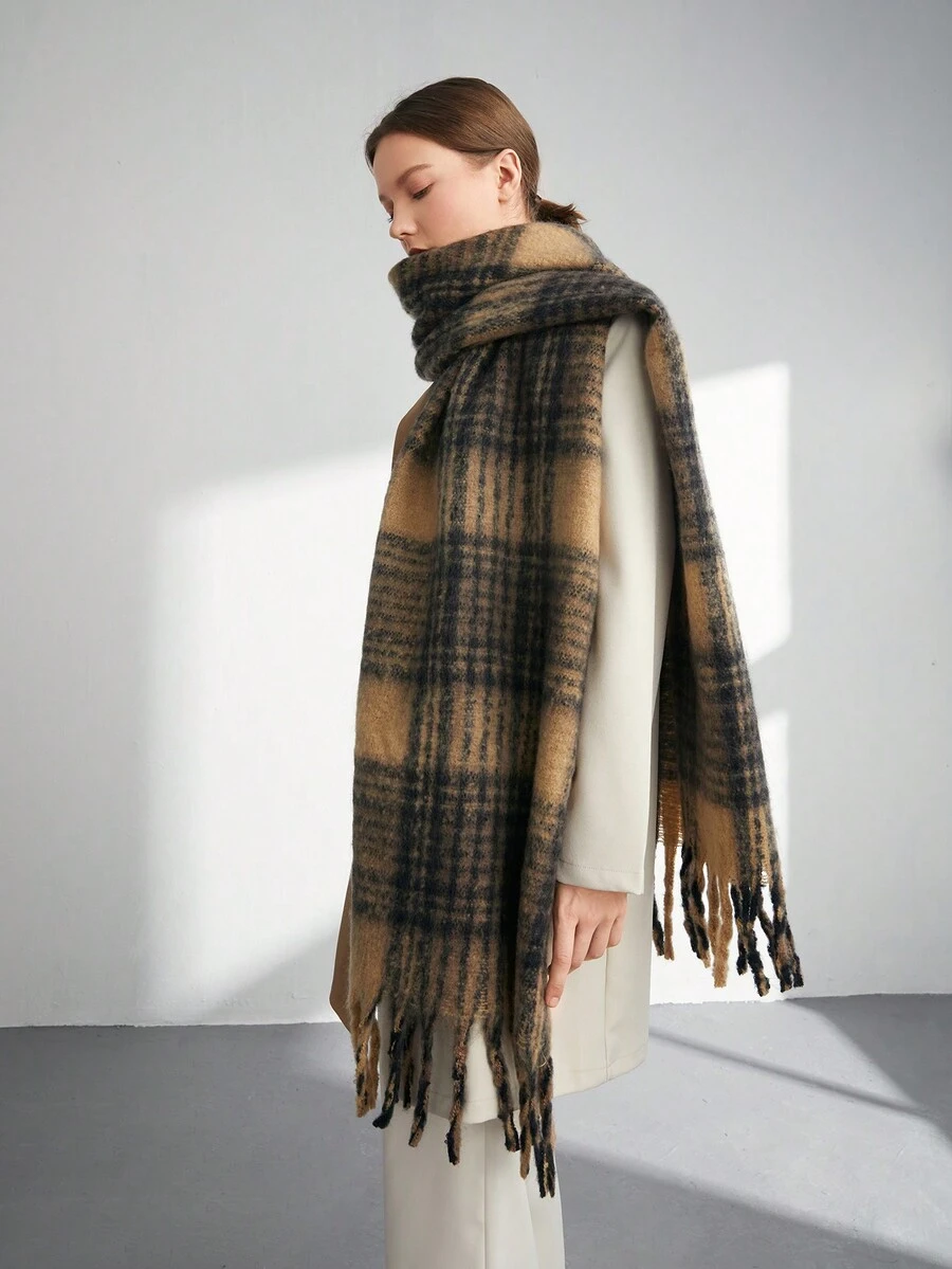 BizChic 1入組時尚濃烈香調格紋基本款通勤圍巾適用於秋天和冬天 - 卡其色 - 查看 1