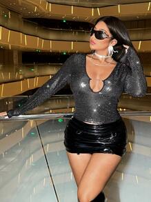 SHEIN ICON 大碼鏈條細節亮片T恤 - 黑色 - 查看 2