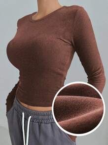 DAZY 實色短身t恤 - 鏽棕色 - 查看 1