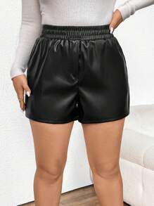 SHEIN Frenchy 大尺碼彈性腰pu皮短褲 - 黑色 - 查看 3