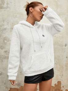 SHEIN EZwear 字母貼布袋鼠口袋抽繩毛絨帽衫 - 白色 - 查看 5