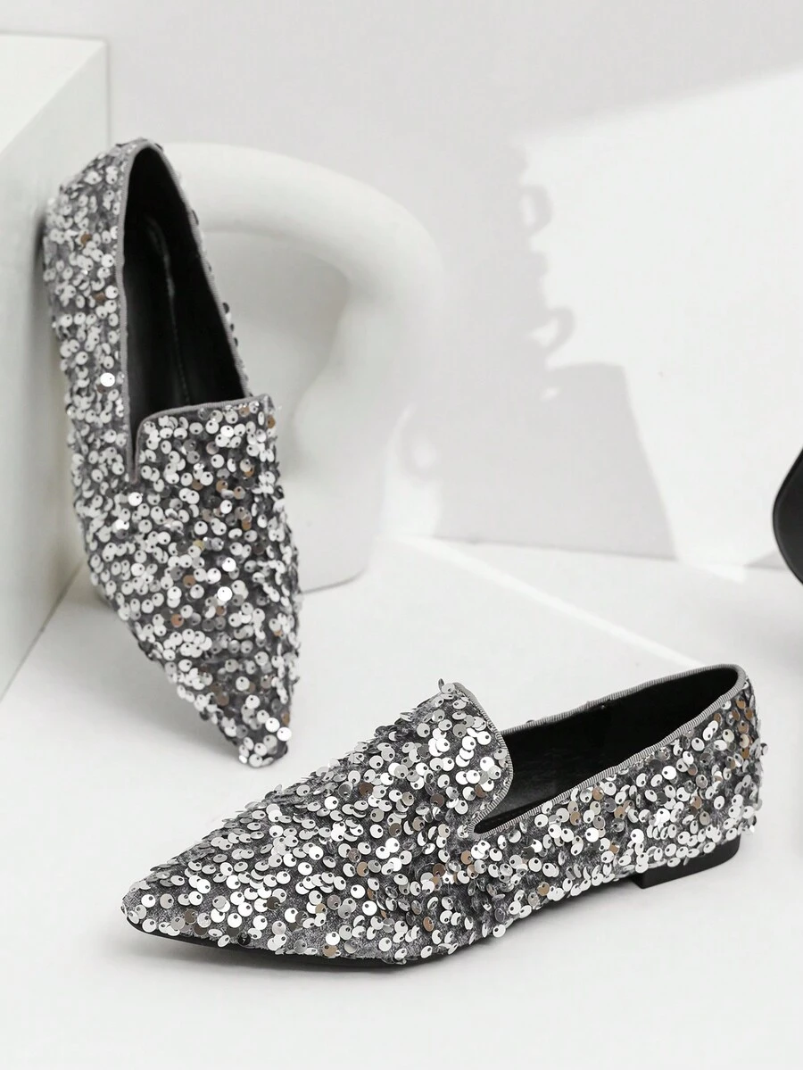 Fashionable Ladies' Silver Glitter Pointed-toe Flat Shoes, Versatile Style - Silver - View 1