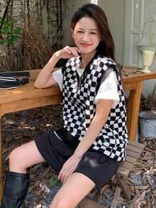 DAZY Checker Pattern Sweater Vest Without Tee - Black - View 3