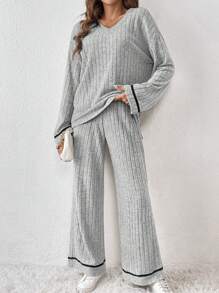 SHEIN Frenchy 女式下垂肩t恤和長褲套裝