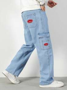 Manfinity Hypemode Men Cotton Embroidery Flap Pockets Cargo Jeans, Baggy Cargo Jeans, Cargo Jeans, Blue Baggy Jeans, Men Cargo Jeans - Light Wash - View 4