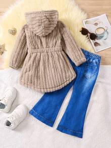 SHEIN Young Girls Warm Hooded Jacket Ripped And Flared Jeans Two-Piece Set - Khaki - View 2