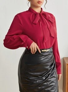 BizChic Blusa Elegante De Talla Grande Con Cuello De Lazo - Rojo - Ver 1