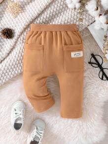 男嬰字母補丁細節長褲 - 杏色 - 查看 1