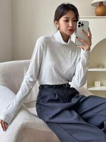 DAZY Áo thun dài tay dệt kim gân cổ cao - Xám - Xem 3