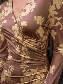 SHEIN Frenchy Floral Print Ruched Side Tulip Hem Bodycon Dress - Brown - View 5