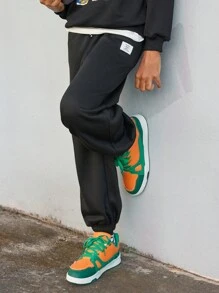 SHEIN 男孩鬆身針織運動長褲,字母拼接設計 - 黑色 - 查看 1