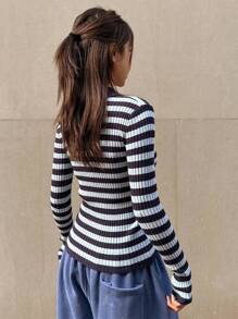 DAZY Slim-fit Sweater With Striped Pattern And Ribbed Textured Design - Blue - View 2