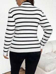 SHEIN Frenchy Kích thước lớn Sọc Cổ cao Áo len - Đen và trắng - Xem 2