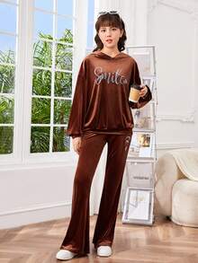 SHEIN Cô gái Màu thuần Nhung Lá thư Dát Đầy Hoodie Và Quần loe Bộ - màu nâu - Xem 4