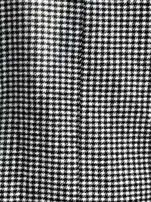 Chiquease Áo khoác len in họa tiết răng sói cho nữ có viền bất đối xứng - Đen và trắng - Xem 7