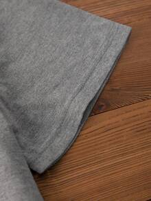 SHEIN LUNE 字母印花極簡短袖t恤 - 灰色 - 查看 3