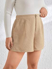 SHEIN Essnce Plus Size Textured Fabric Shorts