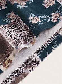 ROMWE Hippie Patchwork Print V-neck Long Sleeve T-shirt