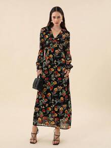 SHEIN Privé 花卉印花雪紡V領長袖女裝連衣裙 - 彩色 - 查看 5