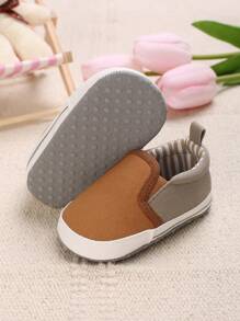 Spring And Autumn Style Newborn Infant Soft Sole Anti-Slip Sneakers With Hook And Loop Fasteners For 0-1 Years Old - Brown - View 2