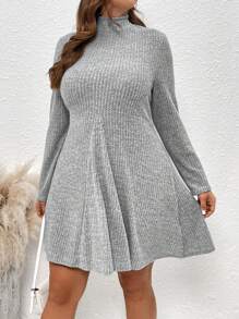SHEIN LUNE Plus Size Half High Neck Long Dress - Grey - View 5