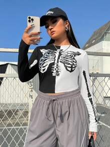 SHEIN EZwear Women's Plus Size Dual-color Skeleton Printed T-shirt - Black and White - View 7
