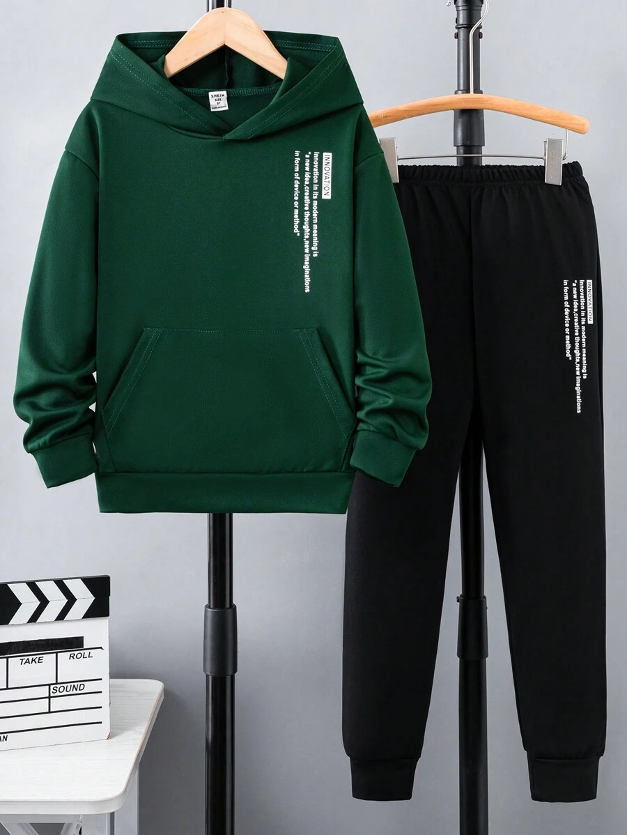 SHEIN Cậu bé Tween Đồ họa Khẩu hiệu Túi kangaroo Áo Hoodie & Quần thể thao - Nhiều màu - Xem 1